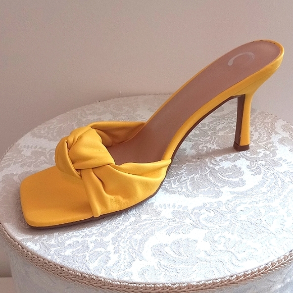 Ladies Vegan Leather Slides - Picture 2 of 14